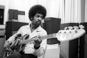 Larry Slapping Graham cab