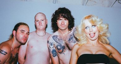 Amyl and the Sniffers