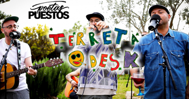 Poetas Puestos Terreta Desk