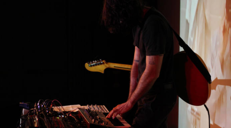 Revendless avanza su disco de debut con ‘Amanecer’