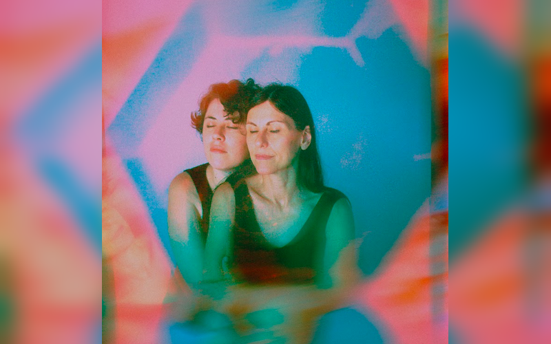 Violeta Tello y Helena Miquel